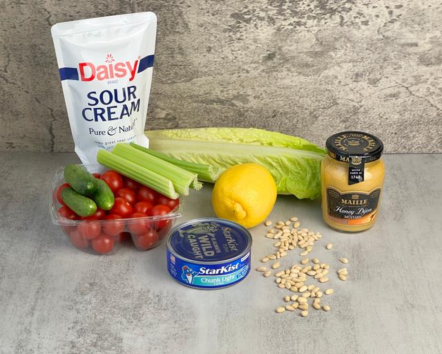 Image of ingredients of Quick and fresh healthy snacks